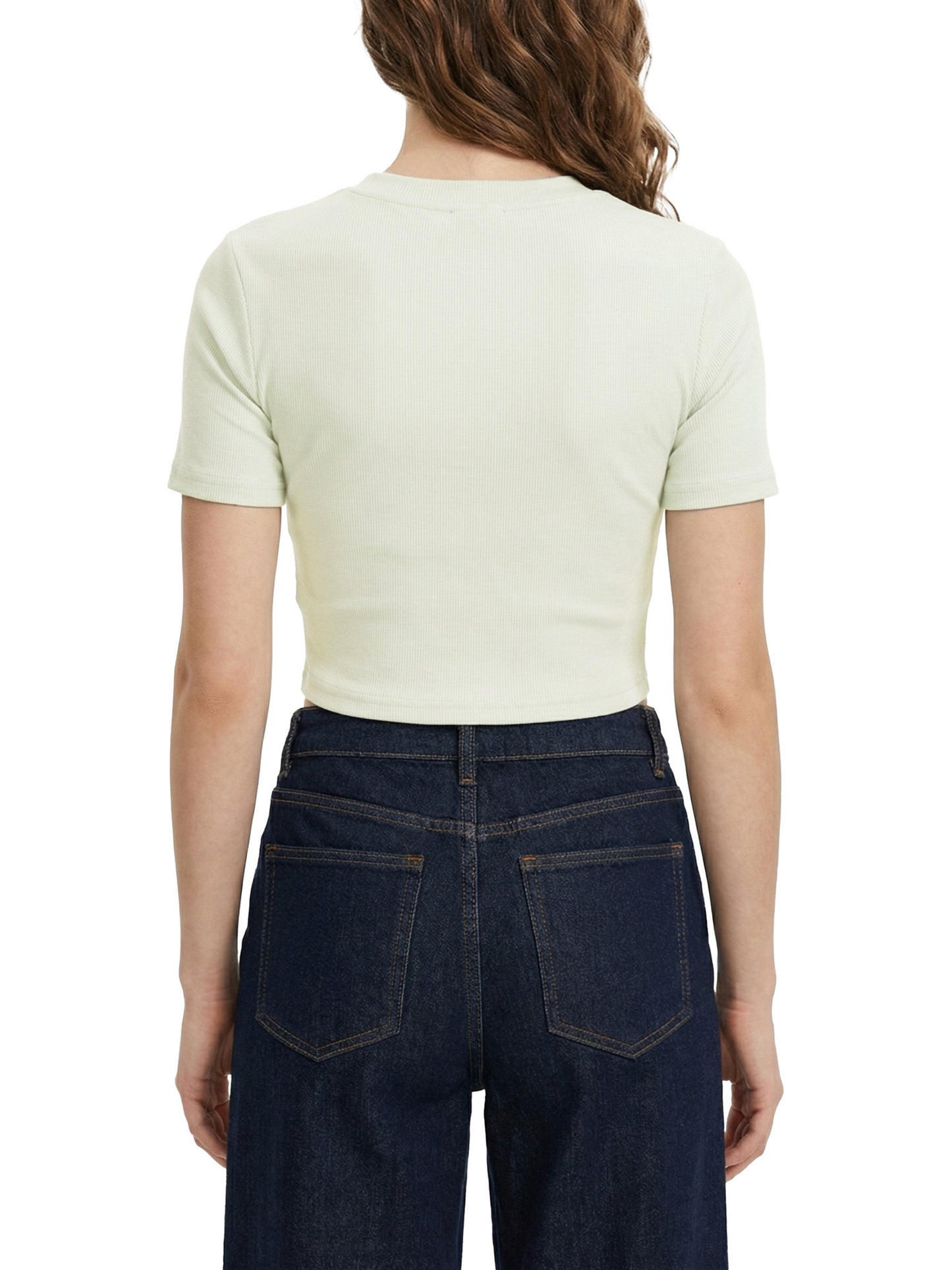aleena,crop,women